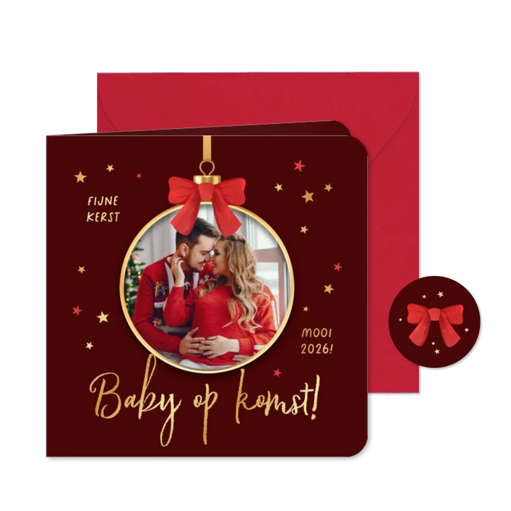 Kerstkaart baby op komst merry christmas kerstbal strikje