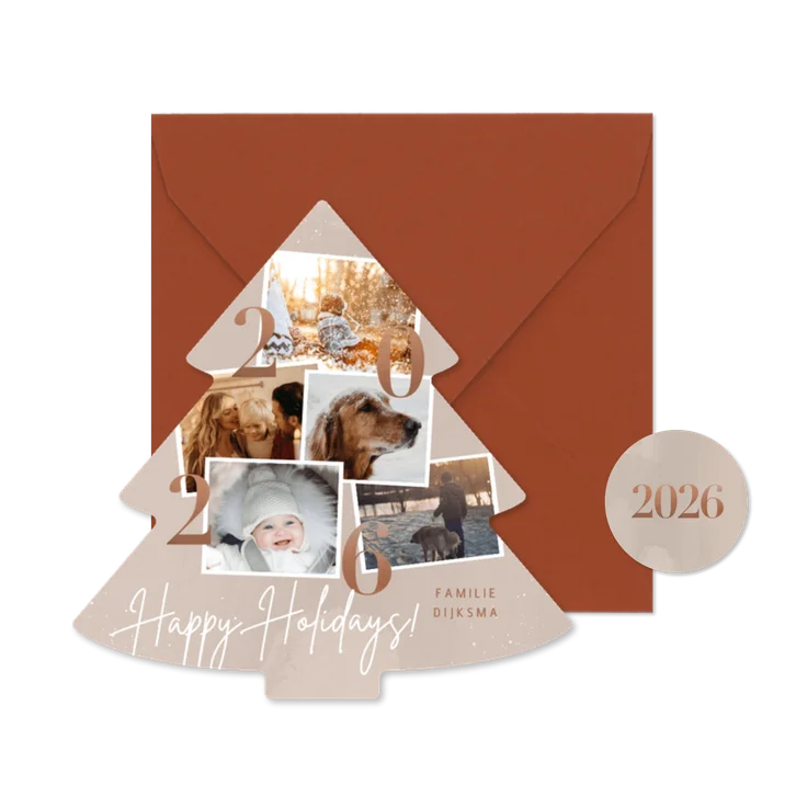 Kerstkaart beige fotocollage met jaartal 2026 happy holidays