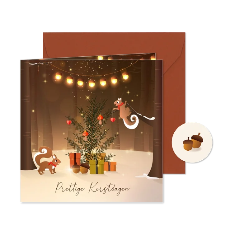 Kerstkaart bosthema lichtjes eekhoorns versieren kerstboom