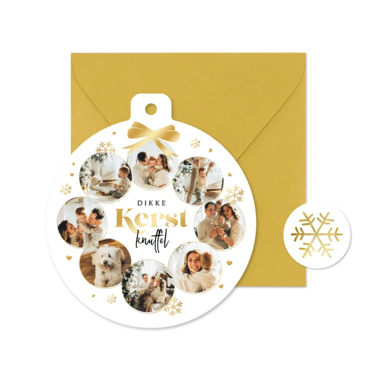 Kerstkaart kerstbal fotocollage hartjes sneeuw goud