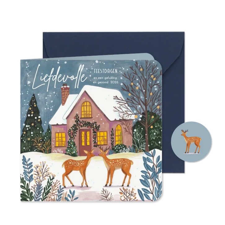 Kerstkaart kersthuisje in de sneeuw met hertjes