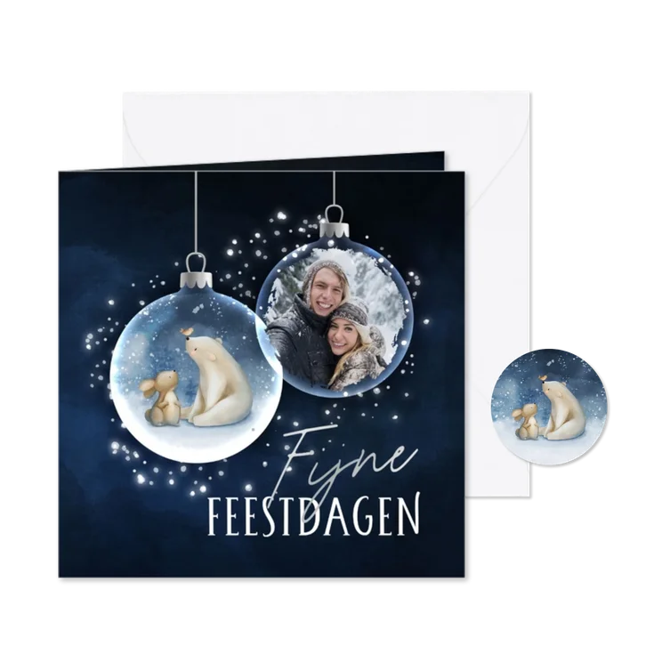 Kerstkaart konijntje en ijsbeer in kerstbal met foto