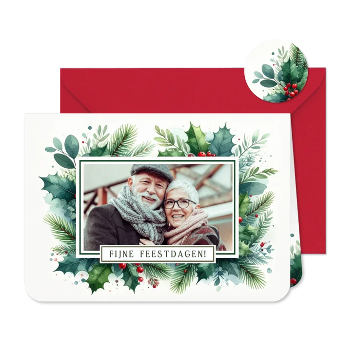 Kerstkaart met eigen mooie foto kersttakjes en hulst