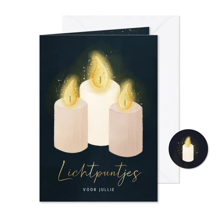 Kerstkaartje met illustratie drie kaarsen veel lichtpuntjes