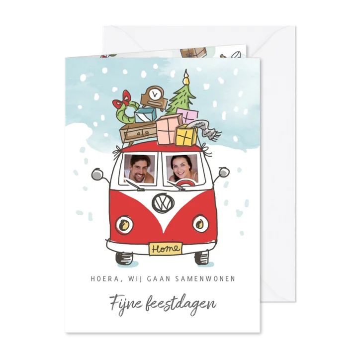 Kerstverhuiskaart met volkswagenbusje en kerstboom op dak