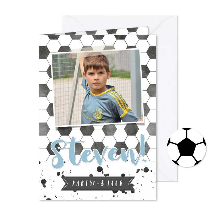 Kinderfeest uitnodiging voetbal met eigen foto