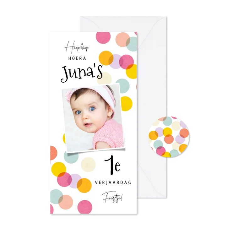 Kinderfeestje confetti kleurrijk foto eerste verjaardag