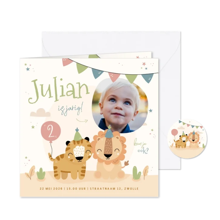 Kinderfeestje jungle met foto en feestende diertjes