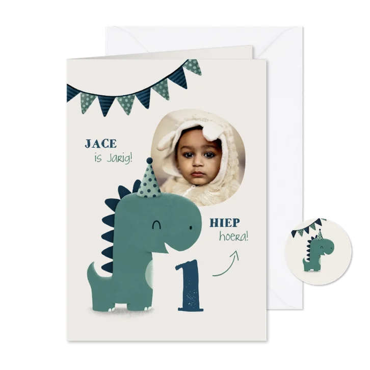 Kinderfeestje uitnodiging dinosaurus met hoedje en vlagjes