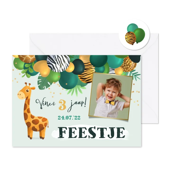 Kinderfeestje uitnodiging jungle ballonnen foto giraf goud