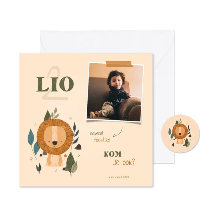 Kinderfeestje uitnodiging leeuwtje jungle met foto