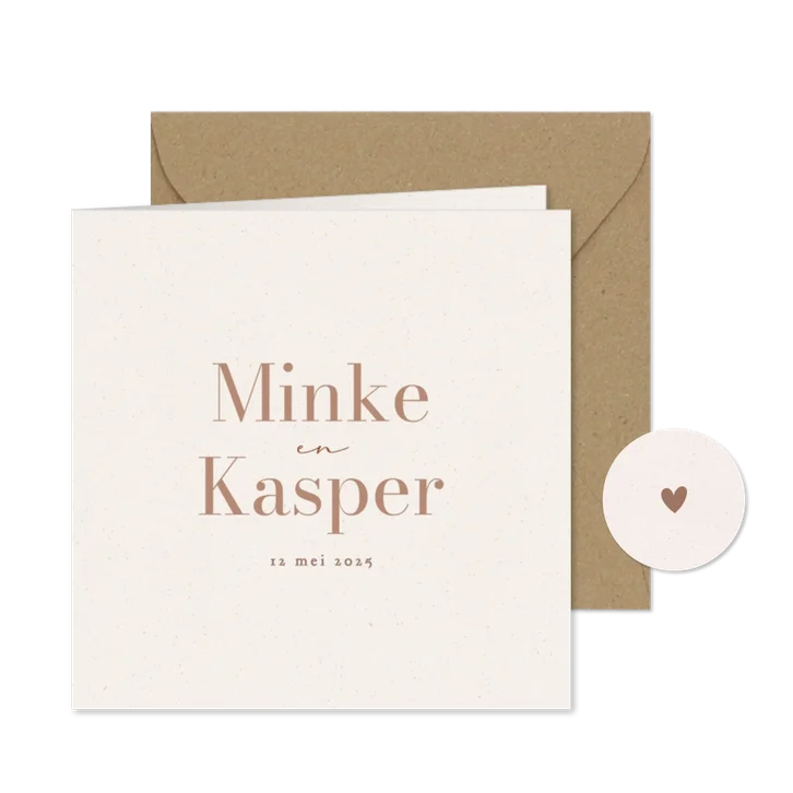 Klassiek trouwkaartje beige met papiertextuur