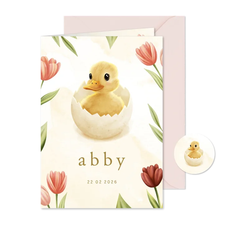 Lief geboortekaartje kuiken in ei met tulpen 
