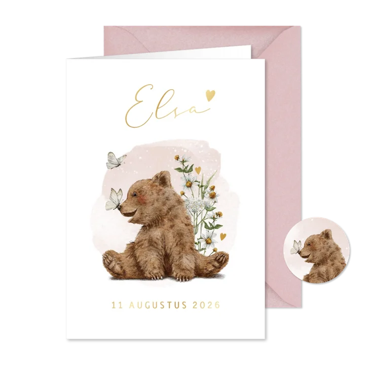 Lief geboortekaartje meisje met vrolijk beertje en vlinder