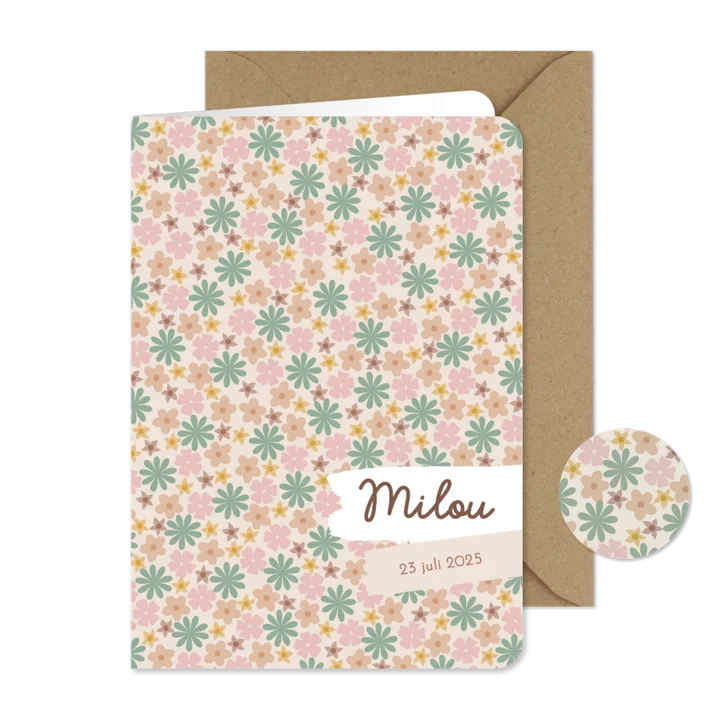 Lief geboortekaartje met schattige bloemetjes