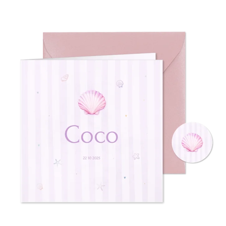 Lief pastel geboortekaartje met schelp en en streepjes