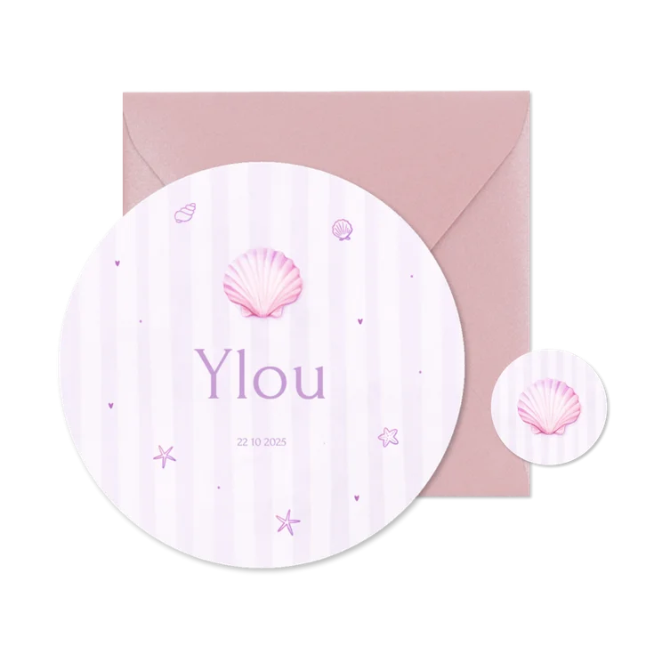 Lief rond pastel geboortekaartje met schelp en en streepjes