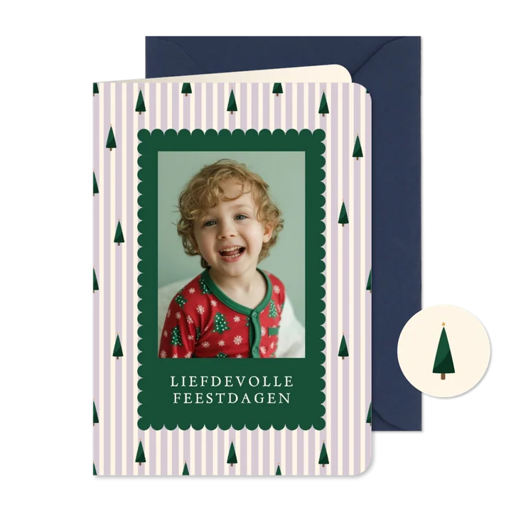 Lila gestreept kerstkaartje met foto en kerstbomen