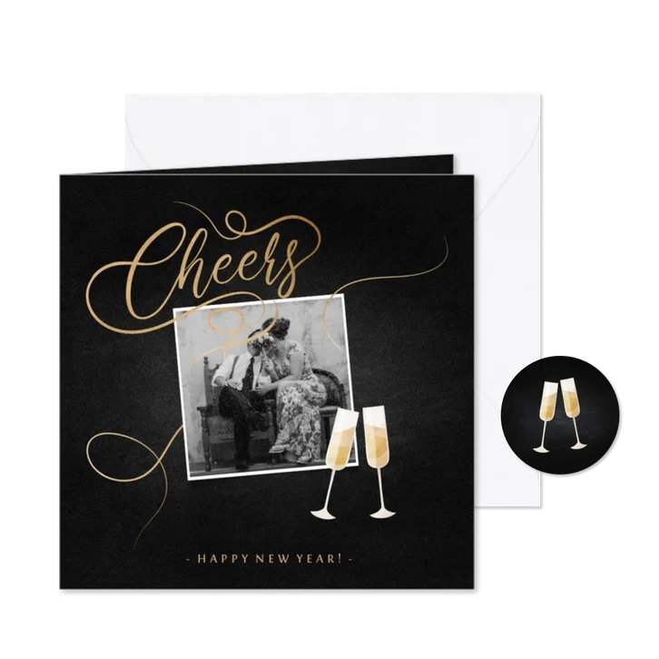 Nieuwjaarskaart champagne met foto en gouden linten