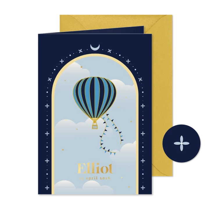 Origineel geboortekaartje met luchtballon en boog jongen