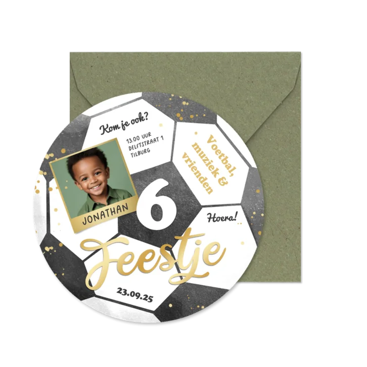 Ronde kaart voetbal kinderfeestje uitnodiging toernooi foto