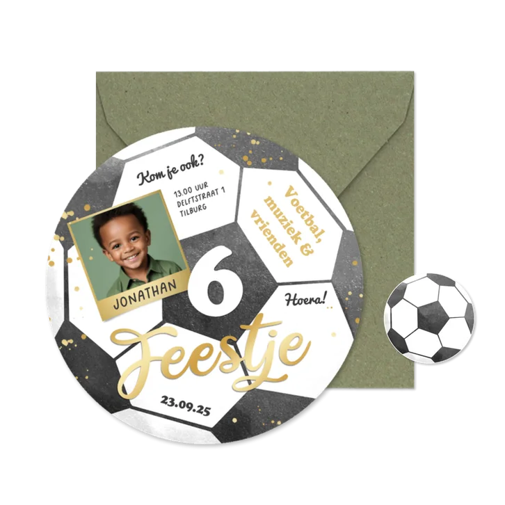 Ronde kaart voetbal kinderfeestje uitnodiging toernooi foto