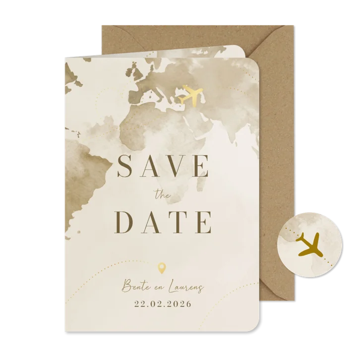 Save the date reisthema waterverf wereld goudfolie vliegtuig