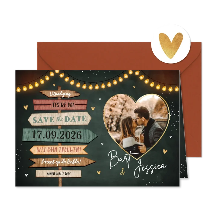 Save the date uitnodiging houten wegwijzers lampjes hartjes