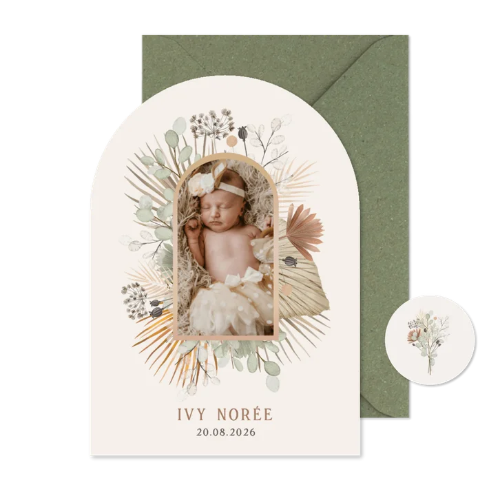 Stijlvol botanisch geboortekaartje natuurtinten met foto