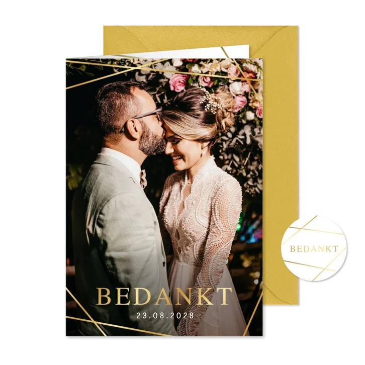 Stijlvolle bedankkaart trouwen met gouden geo lijnen en foto