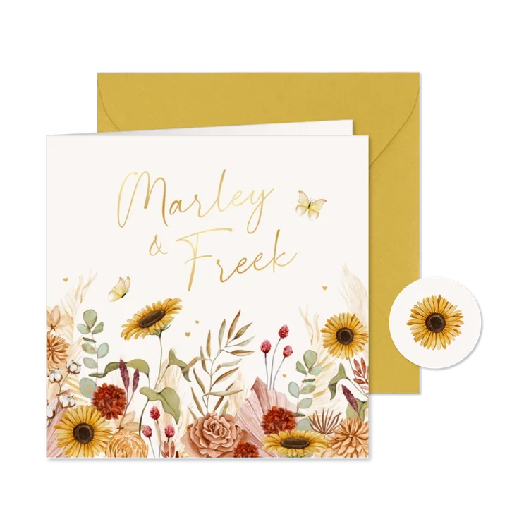 Stijlvolle bohemian trouwkaart bloemen vlinders goud hartjes