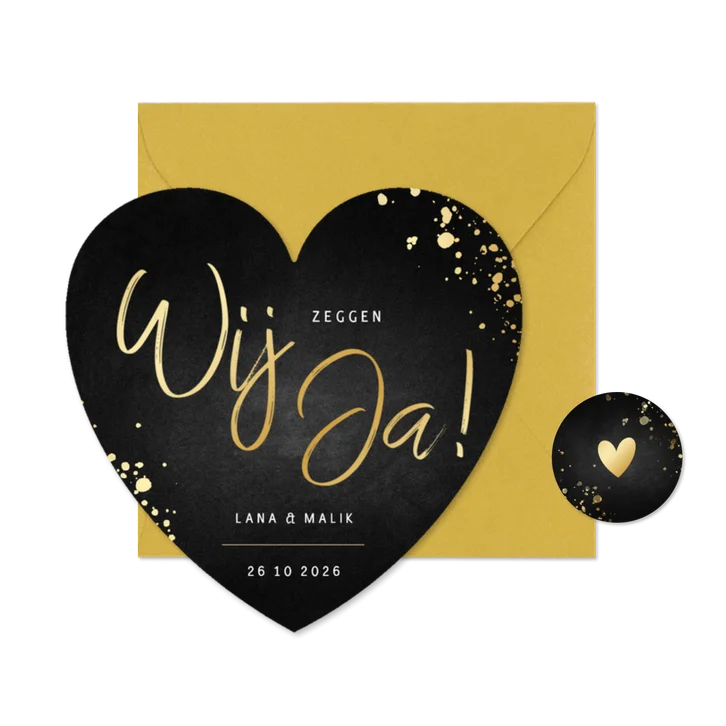 Stijlvolle hartvorm trouwkaart goud met spetters krijtbord