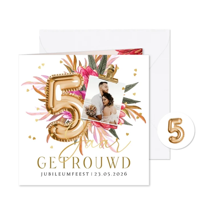 Stijlvolle jubileumkaart 5 jaar getrouwd cijferballon goud