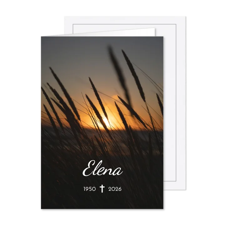 Stijlvolle rouwkaart met een warme zonsondergang aan zee