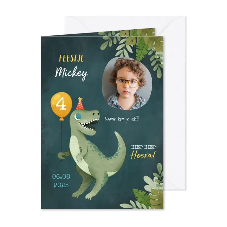 Stoer kinderfeestje kaart dino, ballon, feesthoedje en foto