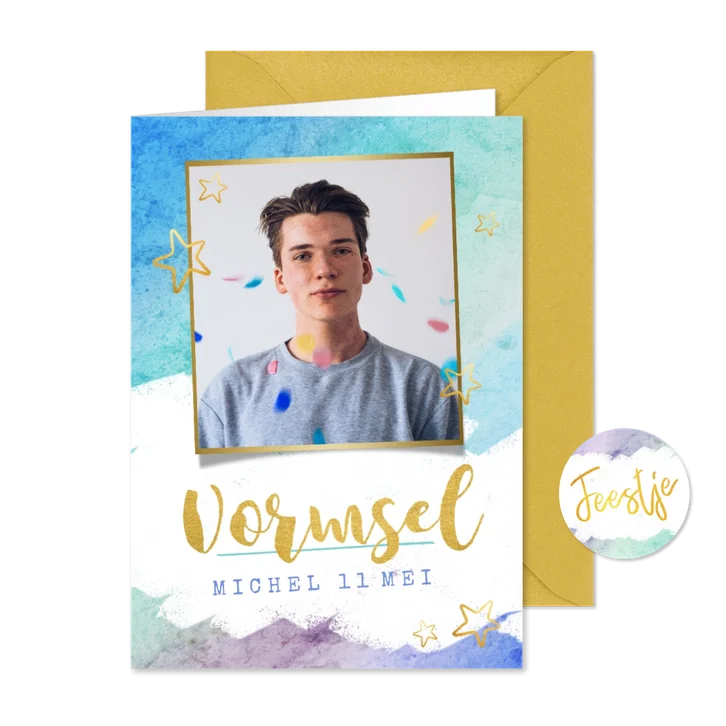 Stoere vormsel uitnodiging met graffiti look en goud