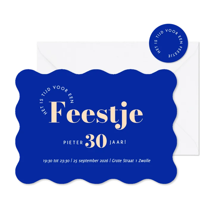 Trendy blauwe uitnodiging feestje met golvende rand