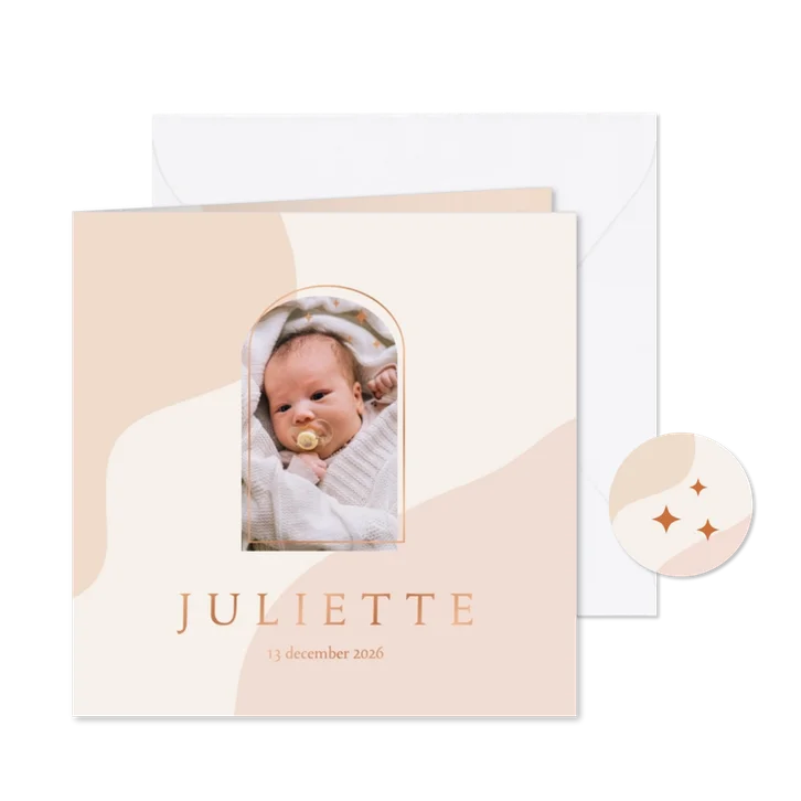 Trendy geboortekaartje in roze tinten met boogje en foto