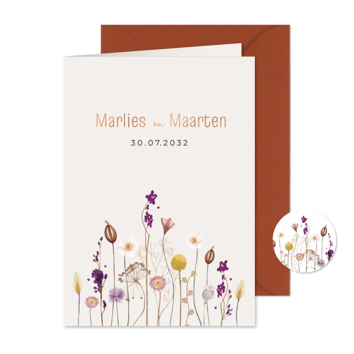 Trouwkaart droogbloemen met warme tinten