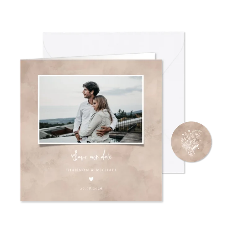 Trouwkaart save the date neutrale waterverf, foto en hartje