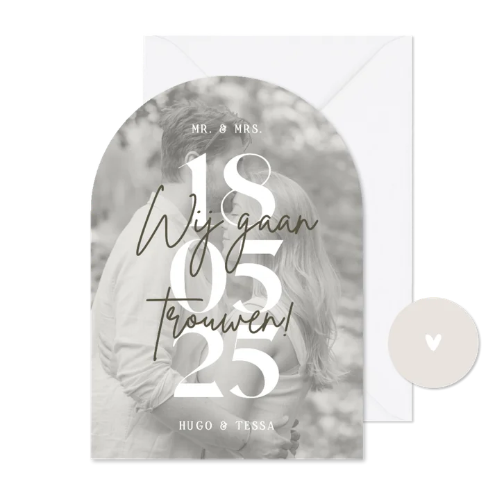 Trouwuitnodiging boogvorm grote datum met grote foto