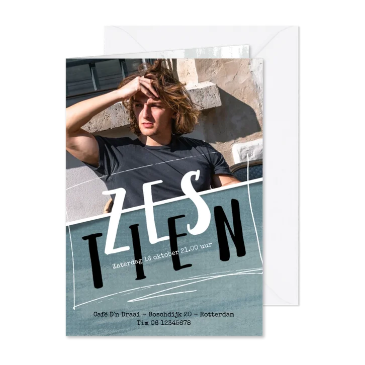 Uitnodiging 16de verjaardag met foto en leuke typografie