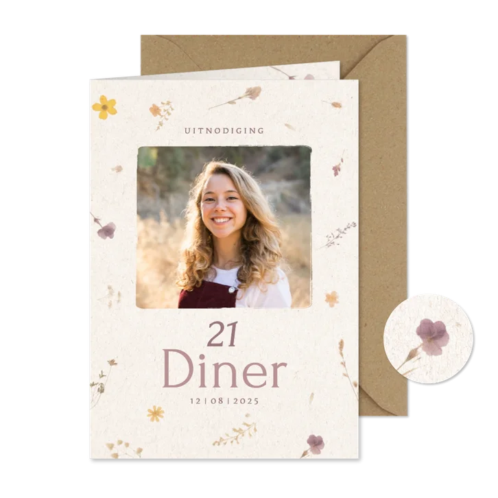 Uitnodiging 21 diner met foto en bloemetjes