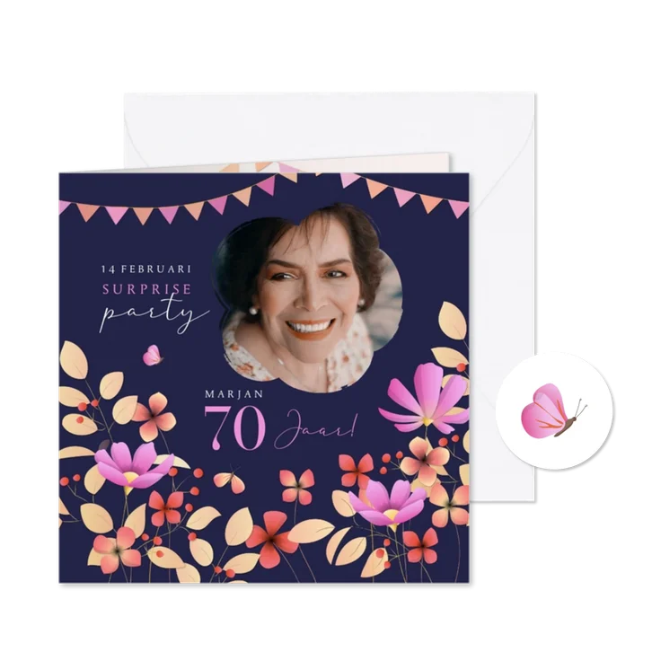 Uitnodiging feest prachtige geïllustreerde zomerse bloemen