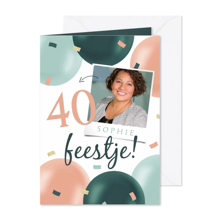 Uitnodiging feestje vrouw confetti foto ballonnen
