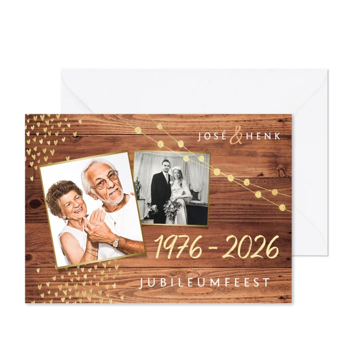 Uitnodiging jubileum goud hout stijlvol foto's hartjes