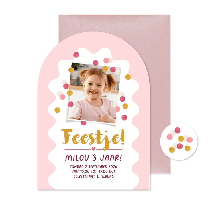 Uitnodiging kinderfeestje boogvorm confetti roze goud foto