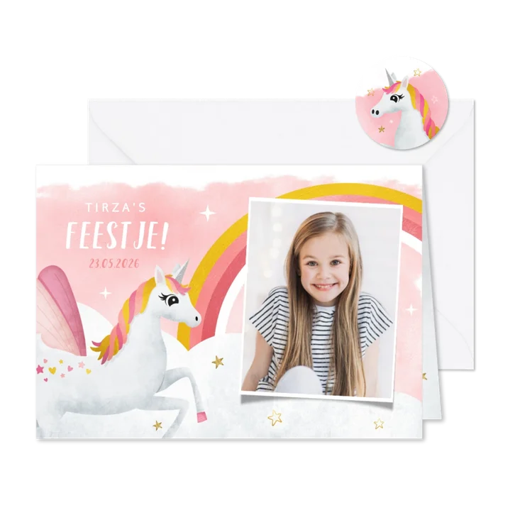 Uitnodiging kinderfeestje meisje met eenhoorn en regenboog