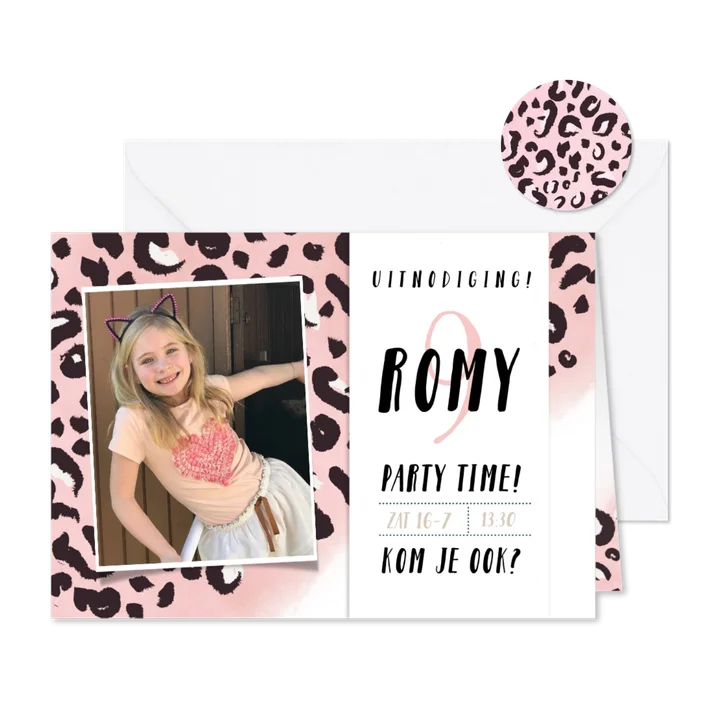 Uitnodiging kinderfeestje meisje met roze panterprint + foto