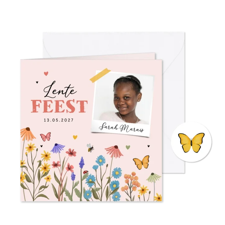 Uitnodiging lentefeest bloemen vlinders hartjes foto